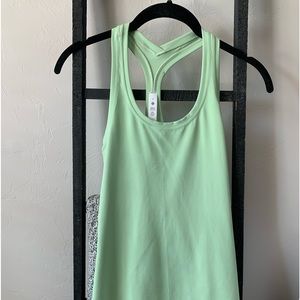 Lululemon cool racerback tank top *Nulu size 4, creamy mint